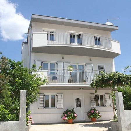 Apartman Karic Trogir Luaran gambar