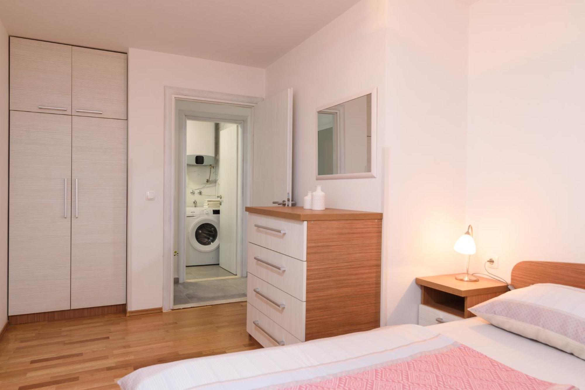 Apartman Karic Trogir Luaran gambar