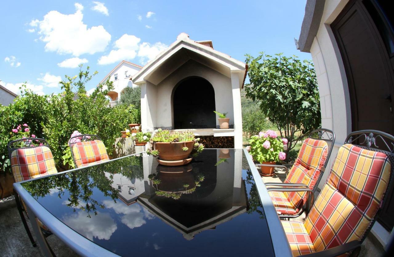 Apartman Karic Trogir Luaran gambar