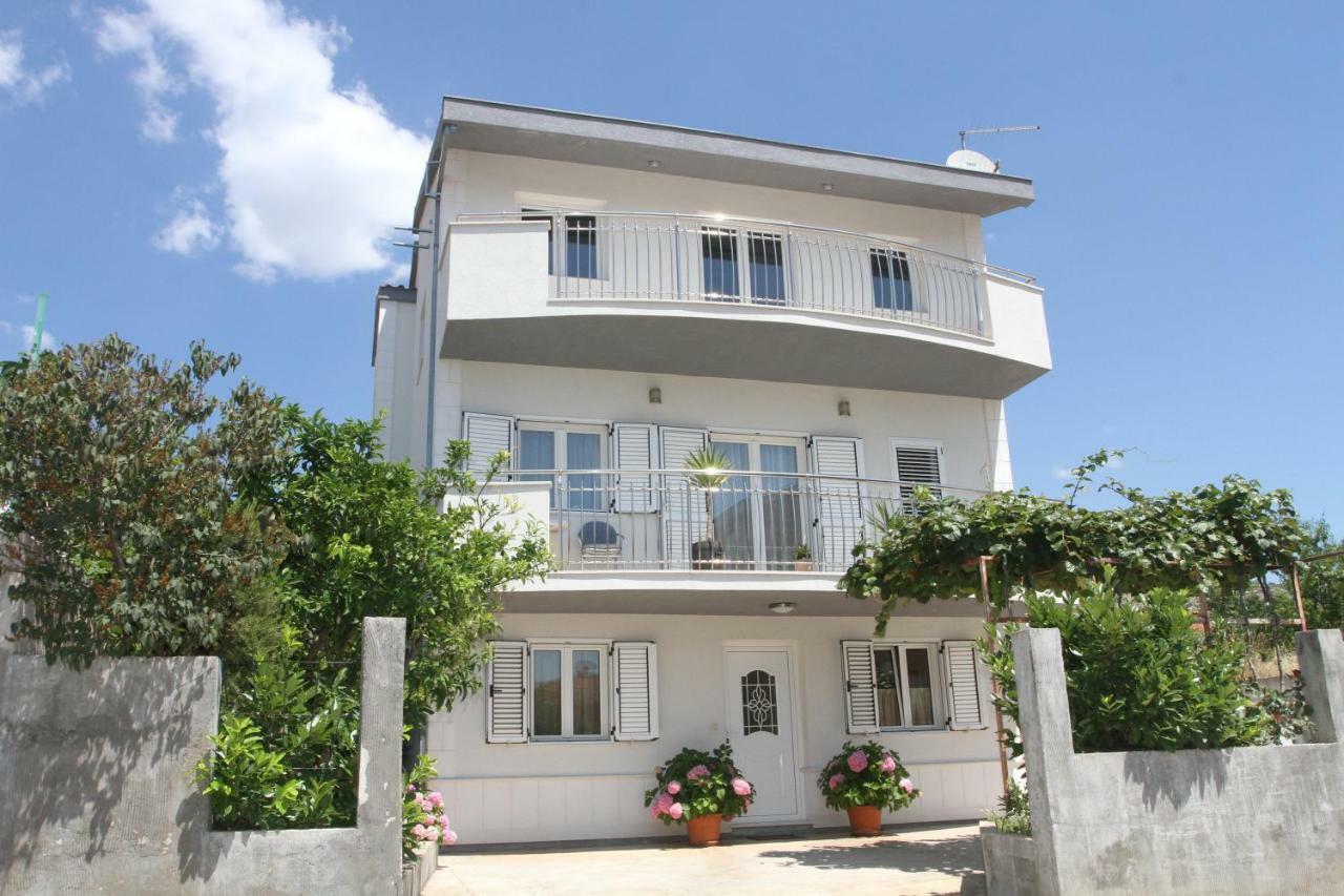 Apartman Karic Trogir Luaran gambar